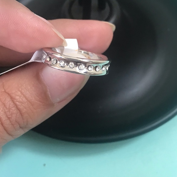 Lia Sophia Sugared silver ring size 6 - Picture 5 of 8